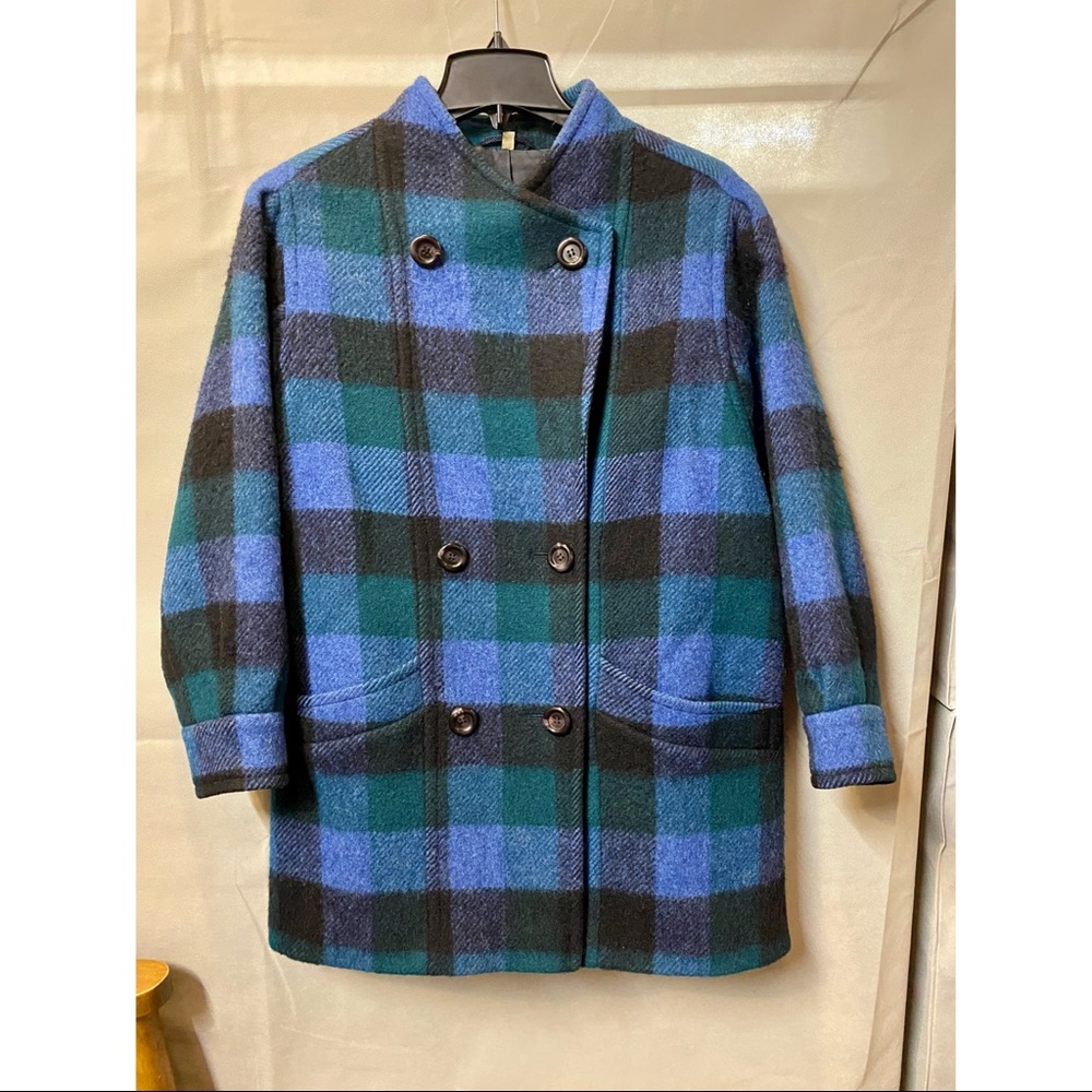 Women’s Coat Eu Size 40 is US Size 10 - used gently - green and blue - no brand
